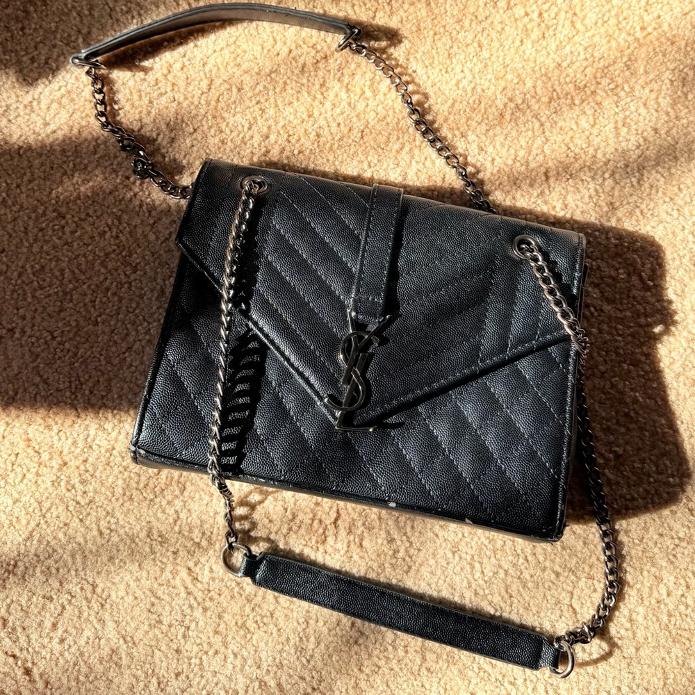 Black Quilted Women’s Shoulder Bag
